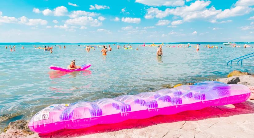 Fizetős és ingyenes strandok a Balatonon – Körkép szállásfoglalás előtt