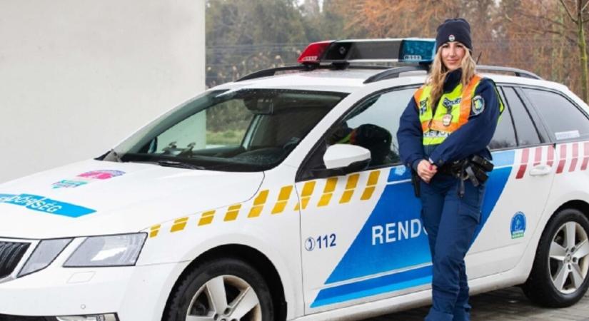 A gárdonyi rendőrnő, aki tűzoltóként kezdte, járőrparancsnokként szolgál, és a világot is egyedül járja