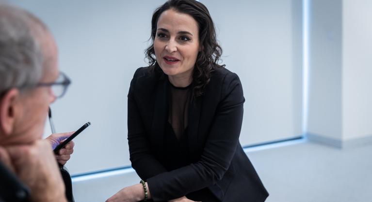 Magyarként a filmzene szupersztárja volt, most új életre kel a művészete