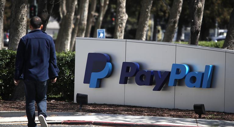 Biztonsági hiba történt a PayPal-nál, illetéktelenek férhettek hozzá a felhasználók személyes adataihoz