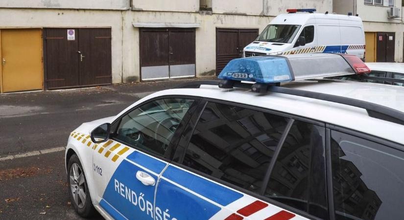 Horror a debreceni panelben! Mumifikálódott holttestet találtak a tárolóban!