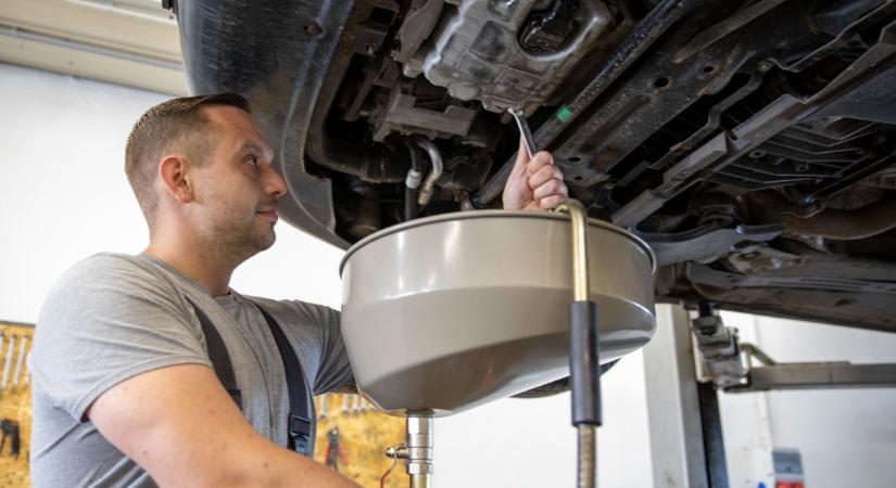 Alig van aki tudja, mi a megfelelő motorolaj az autójába