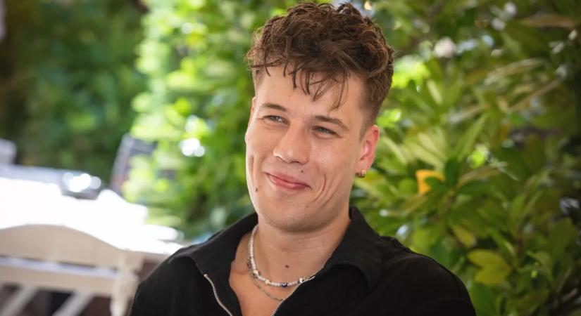 T.Danny végre elárulta: ekkor kerül le róla a titokzatos maszk!