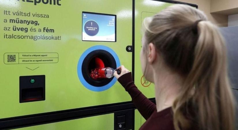 Utcára kerülhetnek a palackvisszaváltó automaták
