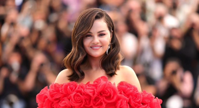 Íme a bizonyíték, hogy a világsztár halott, és átvette a helyét egy hasonmás