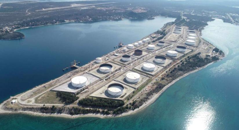 A vezeték kapacitását teszteli a MOL és a JANAF