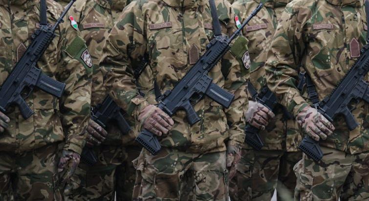 Katonai védelem alá kerülnek a kritikus energetikai létesítmények Magyarországon