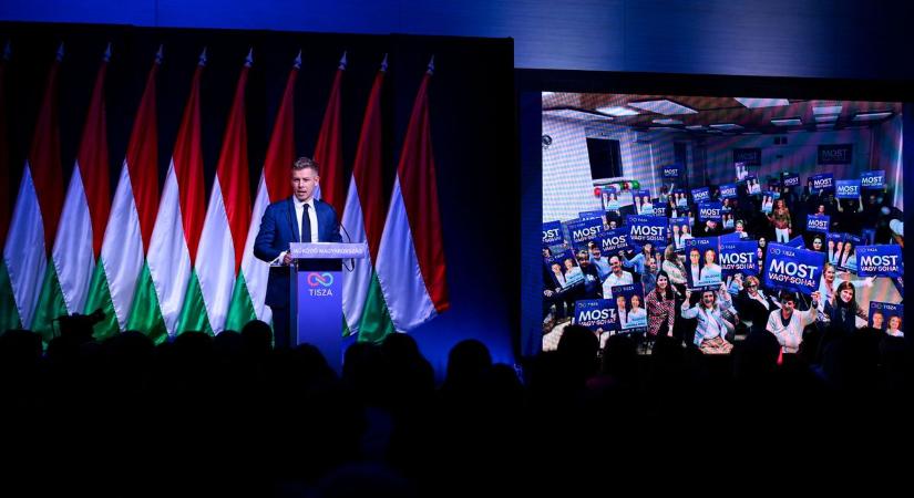 Ez ellen a társadalmi öngyilkosság ellen kizárólag Orbán Viktor védte meg hazánkat