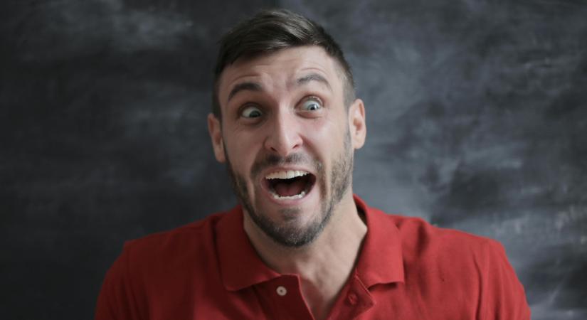 „Ha át akarnák venni az uralmat a világ felett, megtennék” - bevallotta furcsa félelmét a népszerű tévésztár