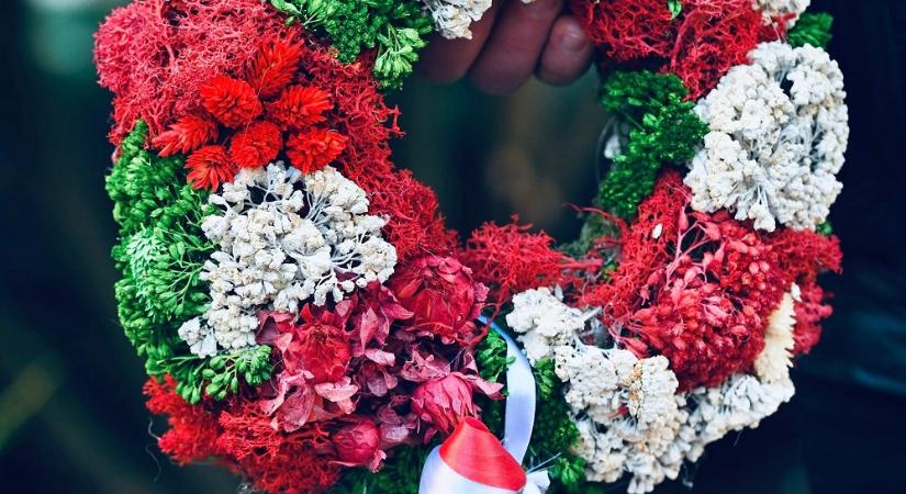 Megemlékezés Szolnokon a kommunizmus áldozatairól