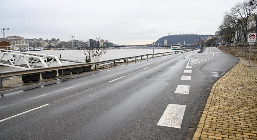 Majdnem 3 métert emelkedik a Duna Budapestnél péntekig