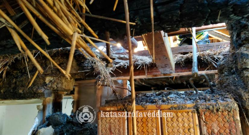 Cserépkályha és környezete égett Tiszafüreden