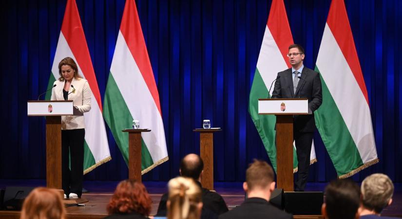 Gulyás Gergely kancelláriaminiszter ismerteti a legújabb kormányzati döntéseket – kövesse nálunk élőben