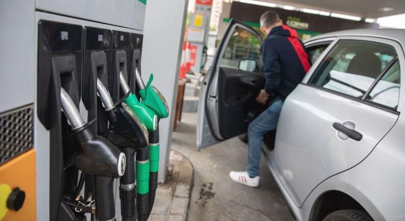 Hónapokon át húzták le a főnököt: több tízmillióért tankoltak a cég üzemanyagkártyájával