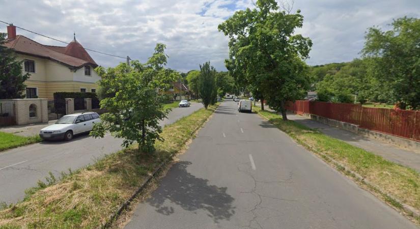 Autó égett Miskolcon