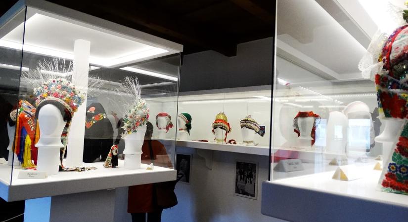 Palóc Főkötő kiállítás, Rimóc