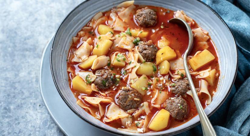 Húsgombócos lebbencsleves