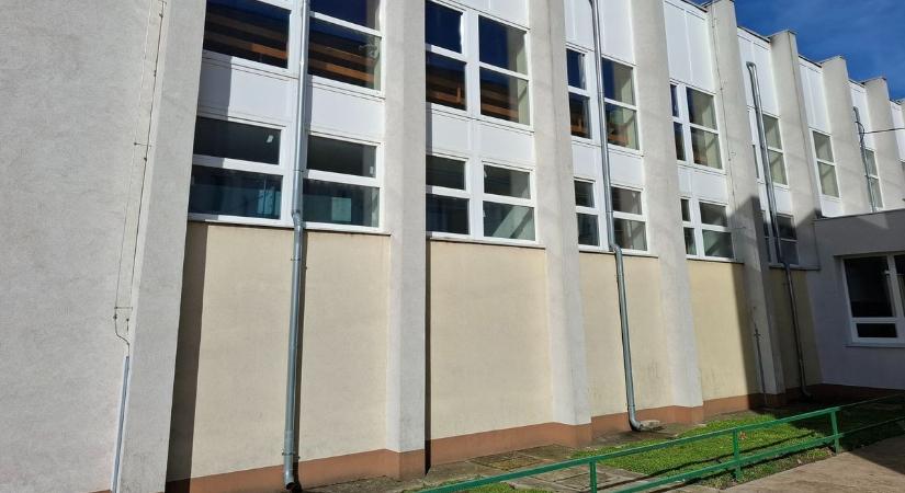 Vége a retro öltözőknek, modern körülmények várják majd a túrkevei sportolókat