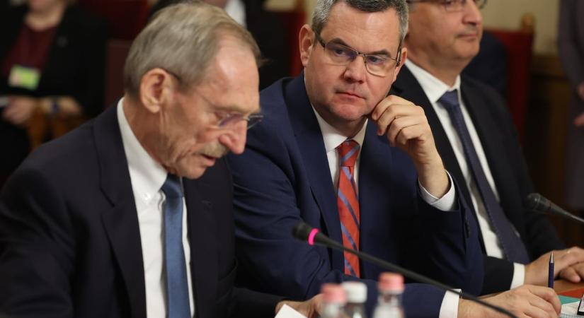 Pintér Sándor: 50-50 százalék, hogy Orbán Viktor lesz a következő miniszterelnök vagy valaki más