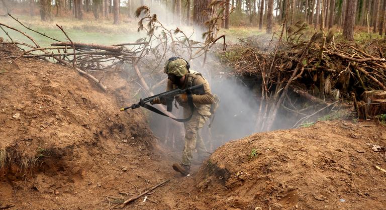 Szijjártó Péter: Most először hangzott el elvárásként az, hogy magyar katonák is menjenek Ukrajnába