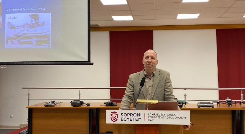 Zümmögő segítőtársak a magasban - Mindent a drónok modern világáról - fotók