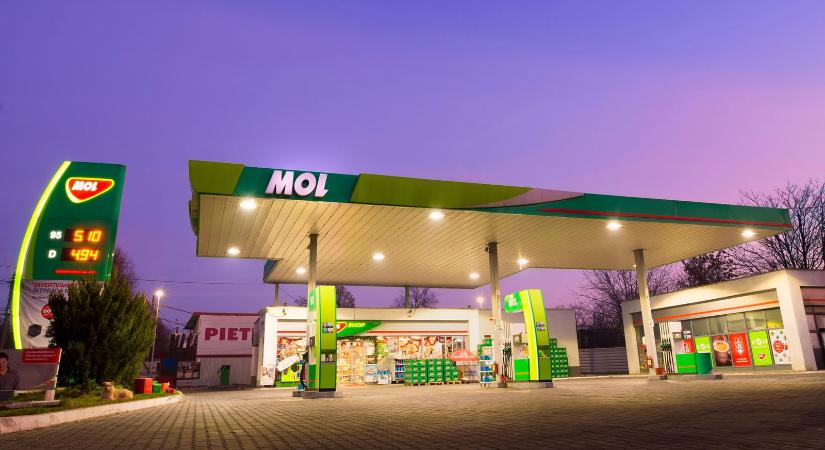 Rossz hír, újabb drágulás jön a benzinkutakon a benzin és a dízel árában, már a héten életbe lép