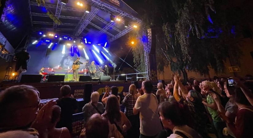 Itt a nagy bejelentés: újra indul az ingyenes koncertsorozat Bács-Kiskunban is – fotók