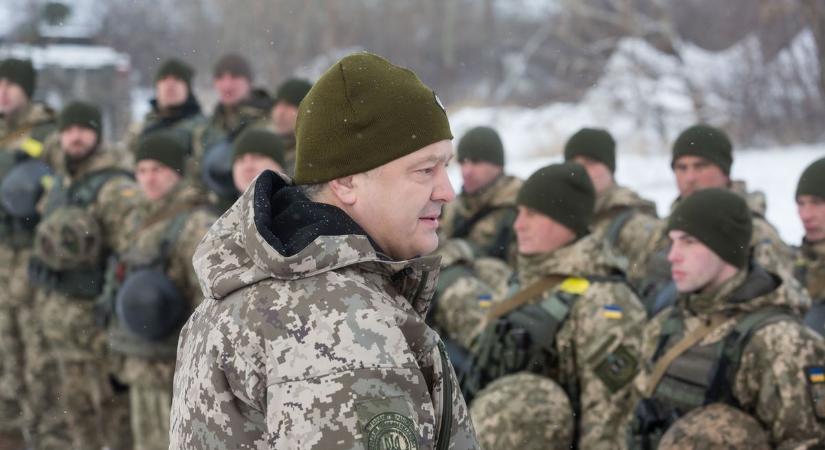 Fegyverrel kényszerítik katonának az ukránokat