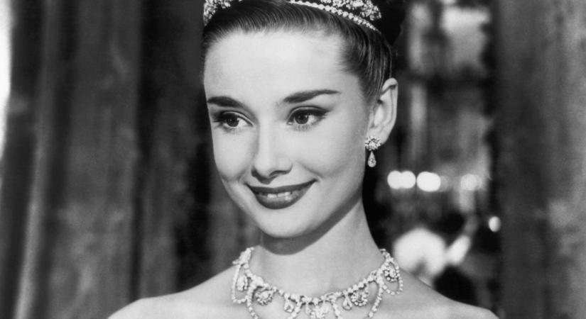 Audrey Hepburn gyönyörű unokája olyan tehetséges, mint nagymamája volt