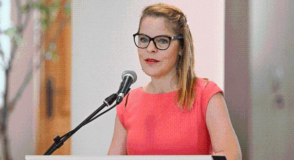 Balatoni Katalin: Drasztikusan csökkenteni kell a frontális oktatást