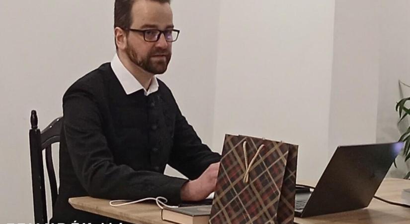 Anyanyelvünk kincseit ne herdáljuk el!