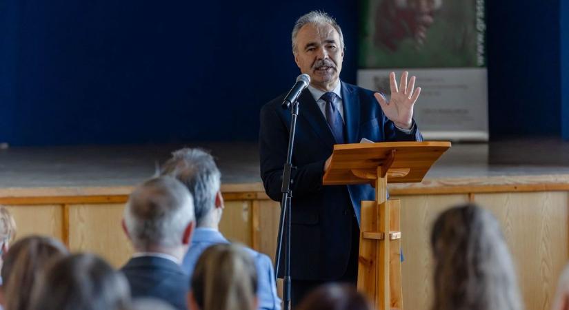 Különleges kéréssel fordult a gazdákhoz Nagy István agrárminiszter Kőszegen: ez kell a háztáji állattartóknak