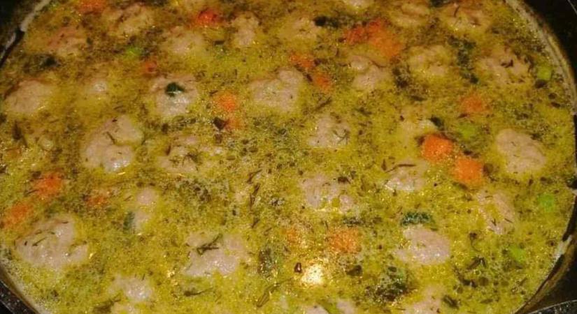 Egy tányér nem elég: így készül a legfinomabb húsgombócleves