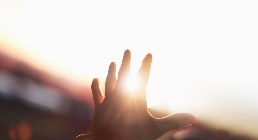 A légkör magasabb szintjein több fokos melegedés zajlik