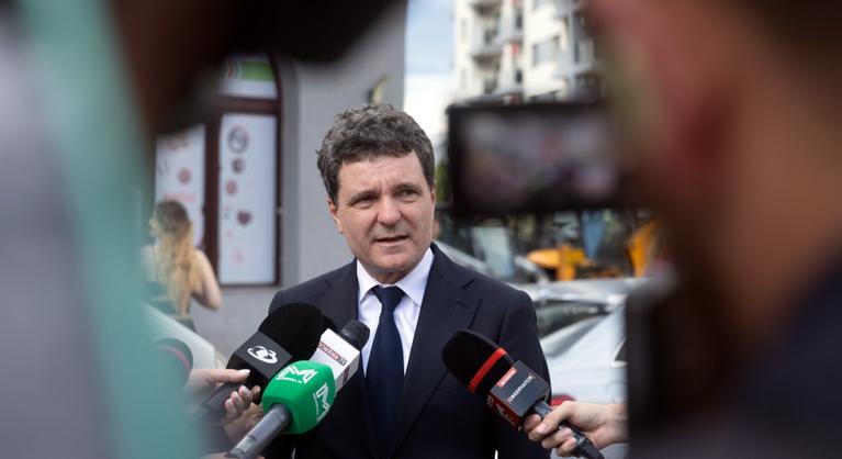 Kinn is vagyok, benn is vagyok, avagy a román külpolitika kétarcúsága