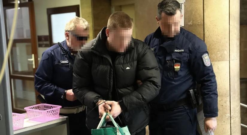 Bilincsben vitték el a soproni gyrosost, durva fordulat a késelés ügyében