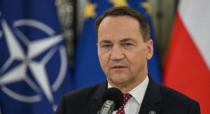Elszabadult a lengyel külügyminiszter: szanaszét szedte az MCC-t, amely szerinte „tervet készít az EU megbénítására”