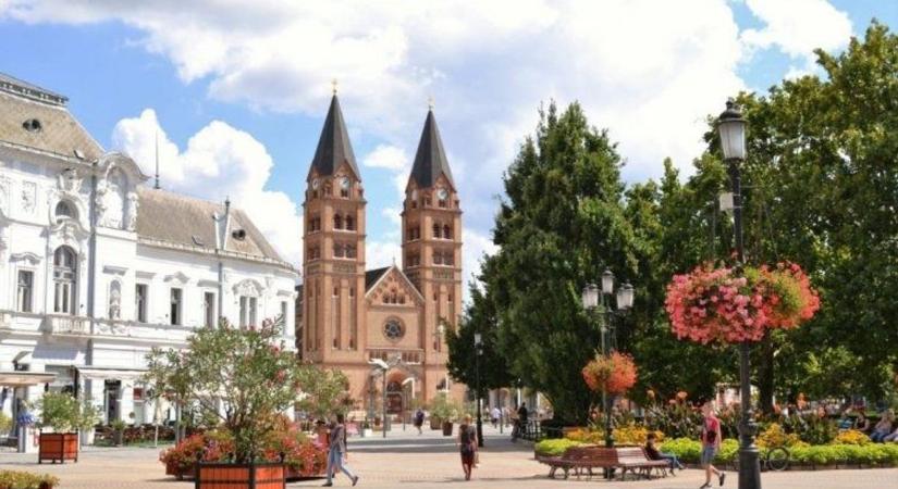 Végre megnyílik! Kedvezményekkel robban be a városba ez az üzlet