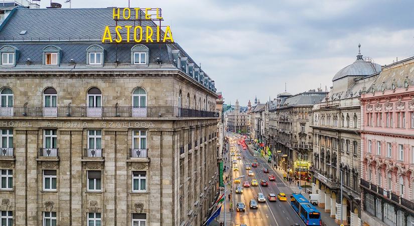 Lángok csaptak fel Budapest belvárosában: több száz embert kiürítettek az egyetemi épületből