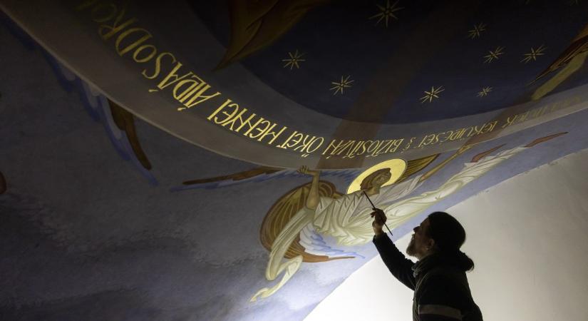 A templomfestés egy évekig tartó szertartás
