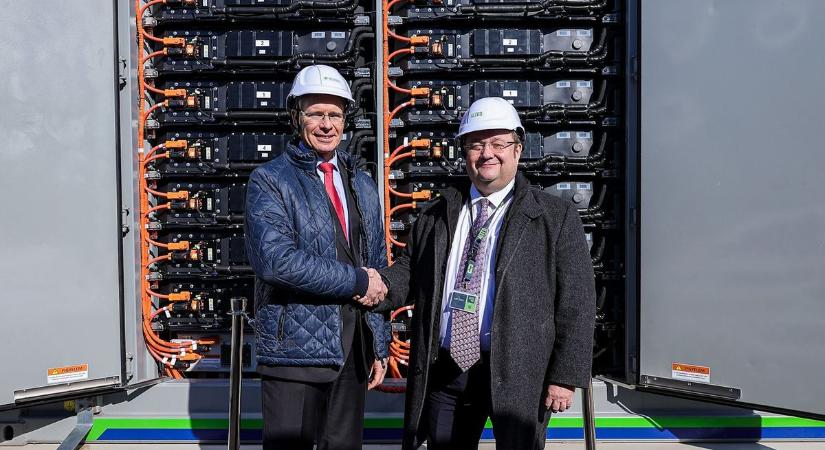 Átadták az ország legnagyobb villamosenergia-tárolóját Győrben - fotók, videó