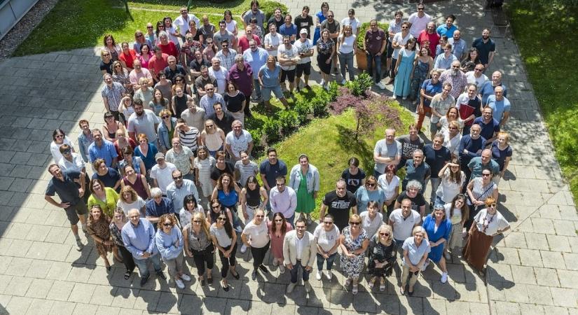 Köszönjük! Határidő előtt összegyűlt az 5000 támogató, aki a szabad tájékozódás ügye mellé áll