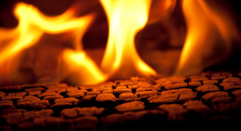 Tűz ütött ki egy belvárosi vendéglátóhelyen az ELTE egyik épületében