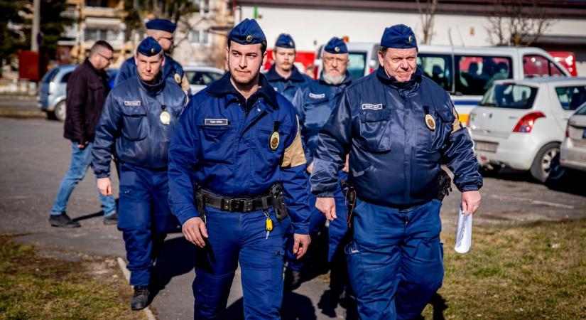 Kiemelt rendészeti akció Komlóstetőn - képekkel