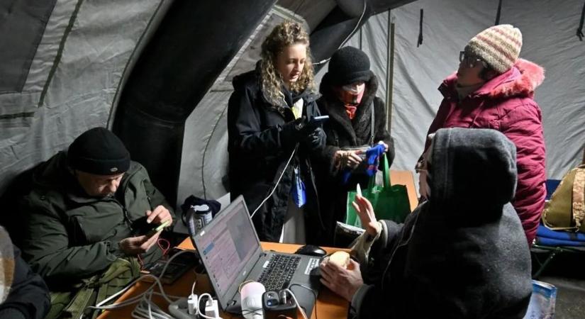 Társasházak fognak össze: így küzd a túlélésért az ukrán lakosság