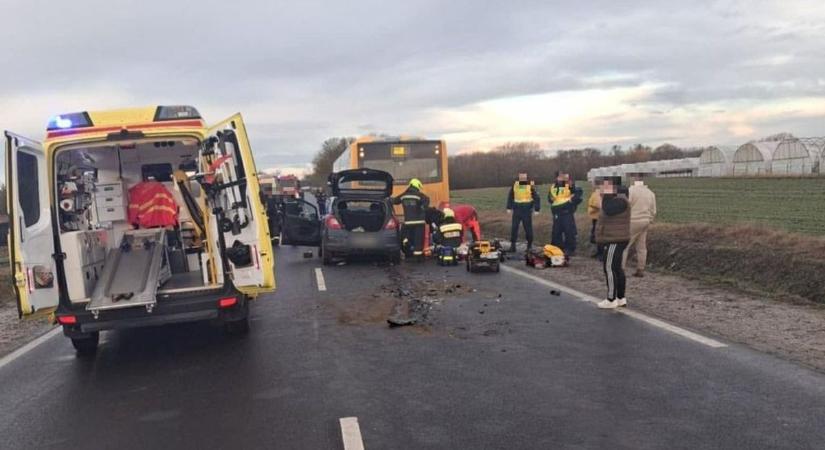 Ketten súlyos állapotban kerültek kórházba a debreceni buszbaleset után, ezt tudni a sérültek állapotáról