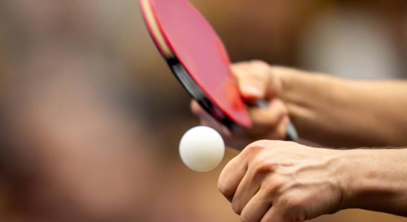 Asztalitenisz: nyilvános helyen maszturbált, örökre eltiltották