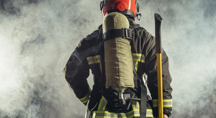 Robbanás történt egy családi házban – egy fiatal anya és 2 éves gyermeke súlyosan megsérültek