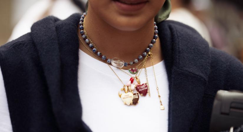 6 ékszer, ami minden nőnek jól áll, és 2026-ban viselni is fogod