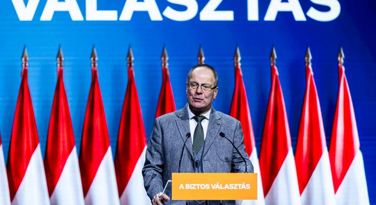 Navracsics Tobor: A választásokig nem tárgyalunk a befagyasztott EU-pénzekről